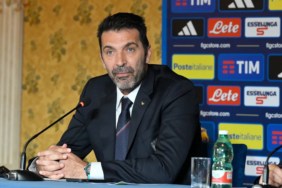 Buffon J’aurais choisi Conte, critique dure Mancini qui reprend la sélection italienne