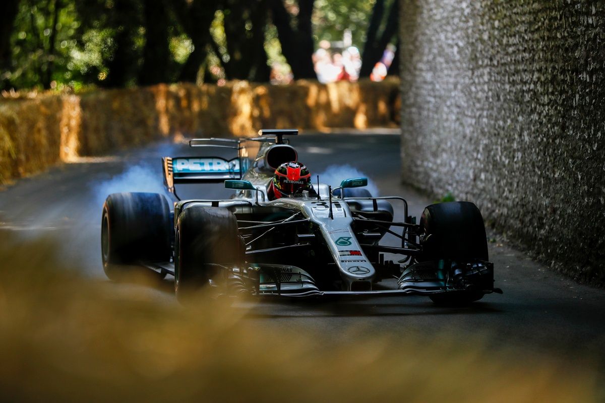 Esteban Ocon peu présent sur les essais Mercedes, malgré une apparition à Goodwood