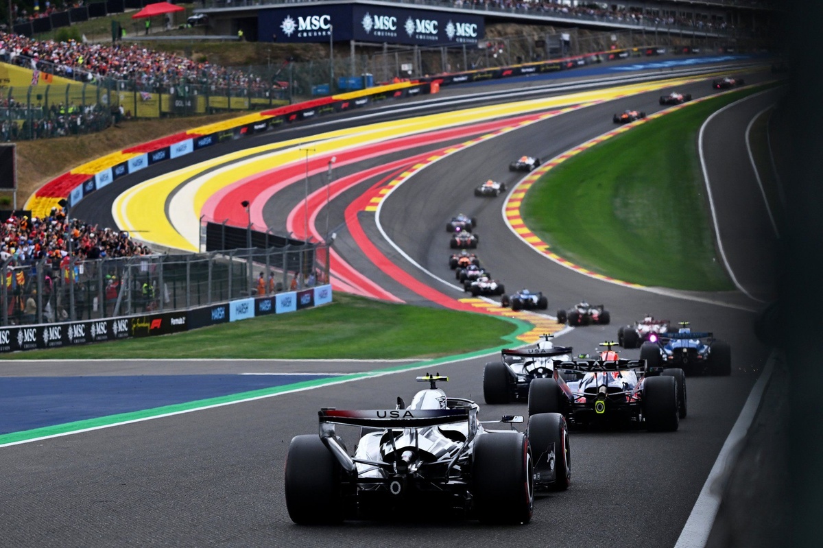 F1 2026 : les pilotes sont-ils réellement soumis aux algorithmes des moteurs ?