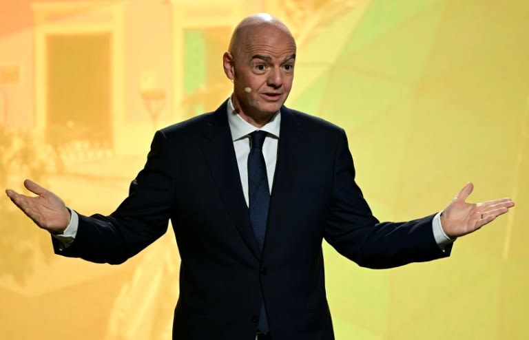 Foot: au sein de la Fifa, des cadres prennent leurs distances avec Infantino