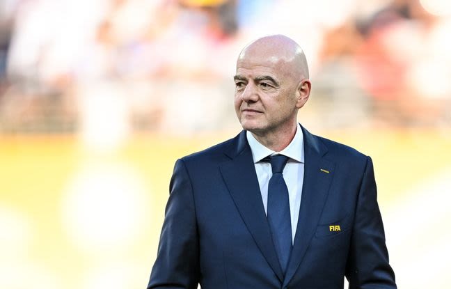 Football : La FIFA fait son mea culpa mais martèle son « plein soutien » à Infantino