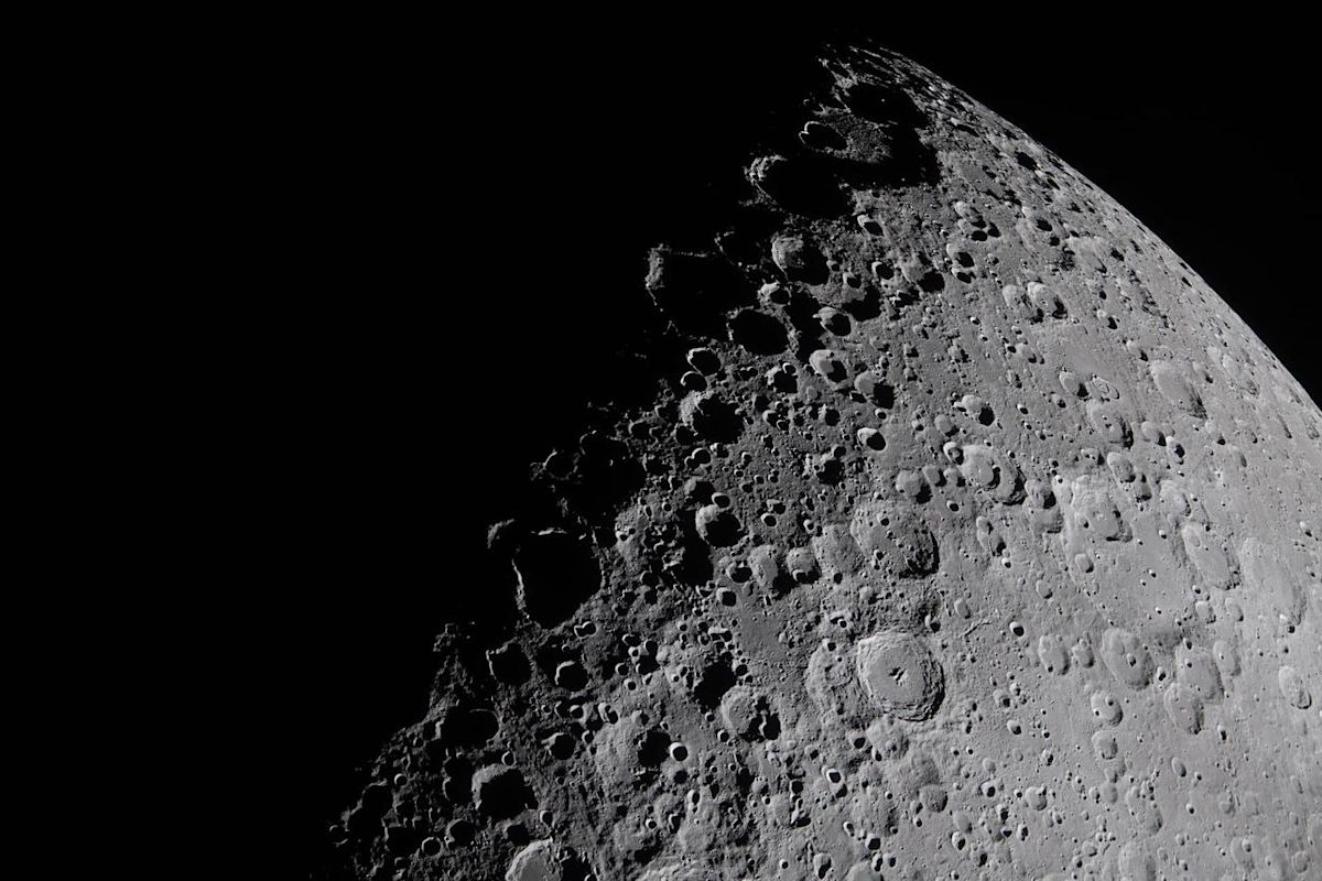 Crash d’une fusée SpaceX sur la Lune, Fifa, Nigeria, DZ Mafia, Bangladesh : les informations de la nuit