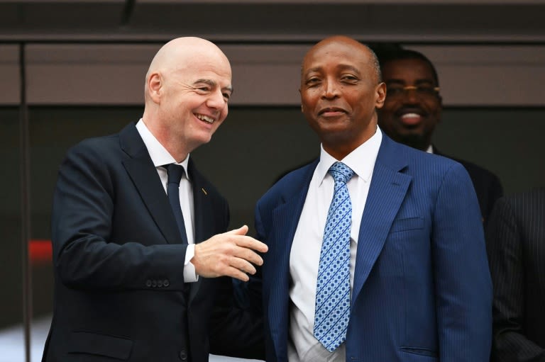 FIFA en crise : l’UEFA renforce la pression sur Infantino, l’Afrique le défend