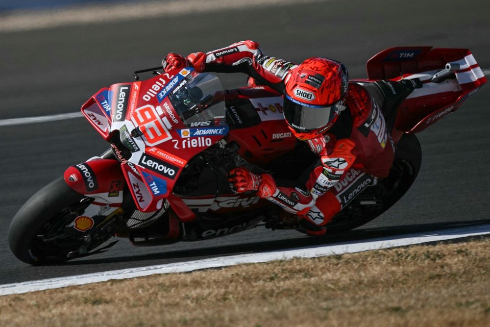 Márquez mise sur des améliorations aerodynamiques pour le reste du weekend