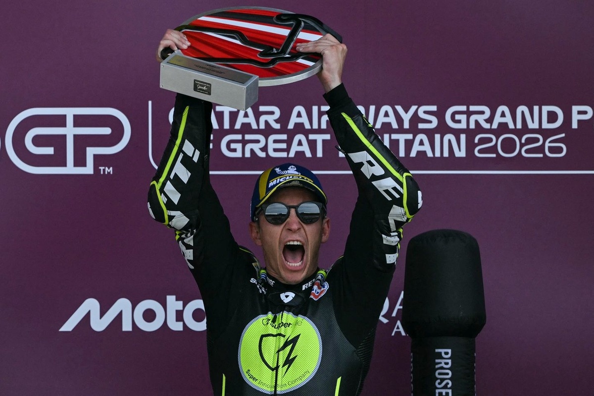 Raúl Fernández domine du premier au dernier tour à Silverstone
