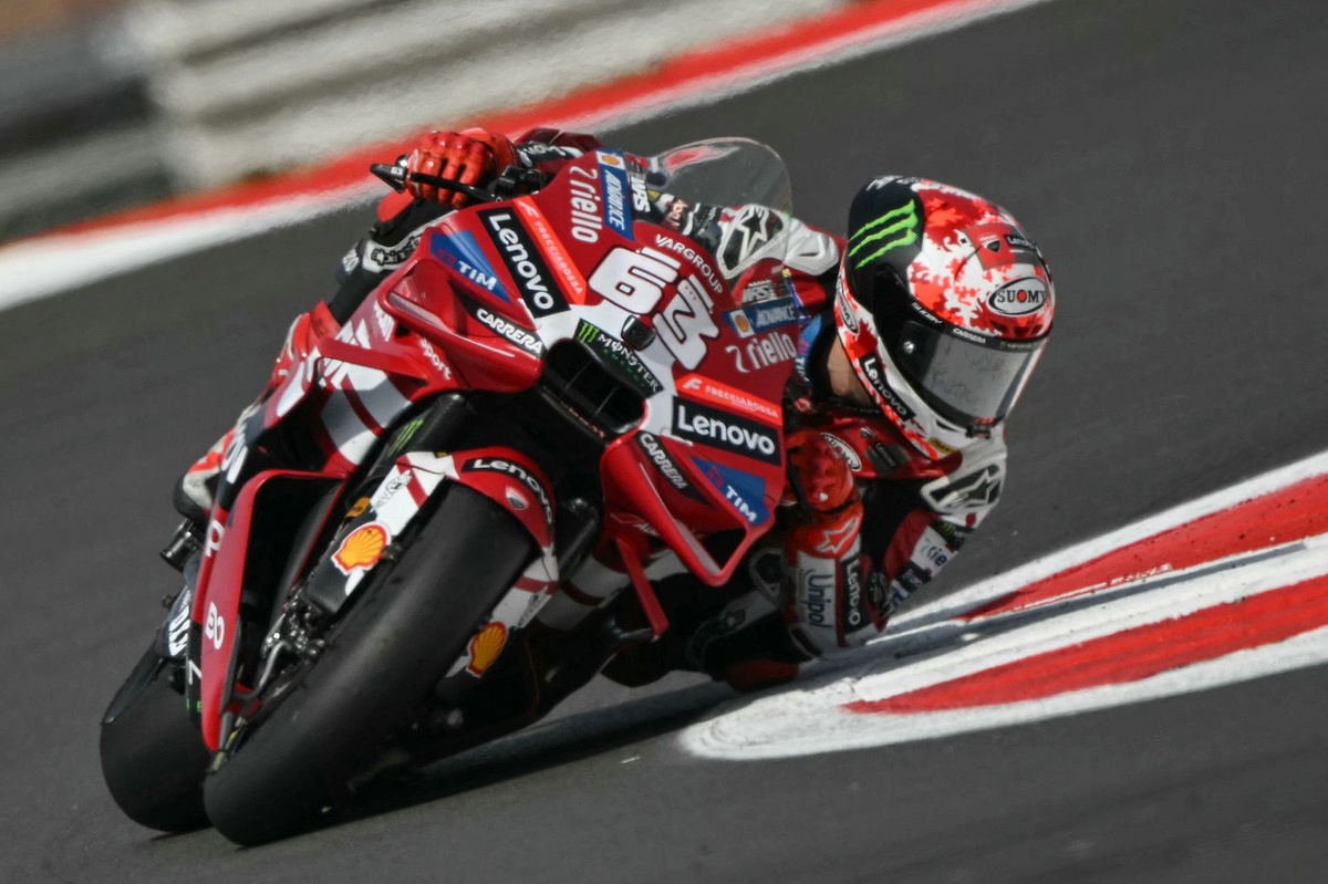 Bagnaia choqué par le pneu détérioré en MotoGP : « J’ai fini tours sans poser le genou »
