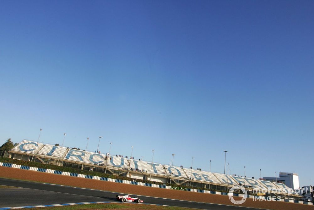 Franck Montagny lors d’essais avec Toyota à Jerez en 2006