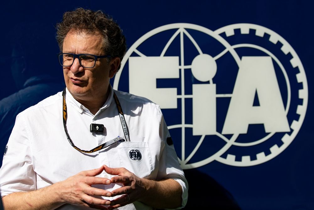 Nikolas Tombazis, responsable monoplace de la FIA, exprimant la nécessité d’améliorer l’ADUO