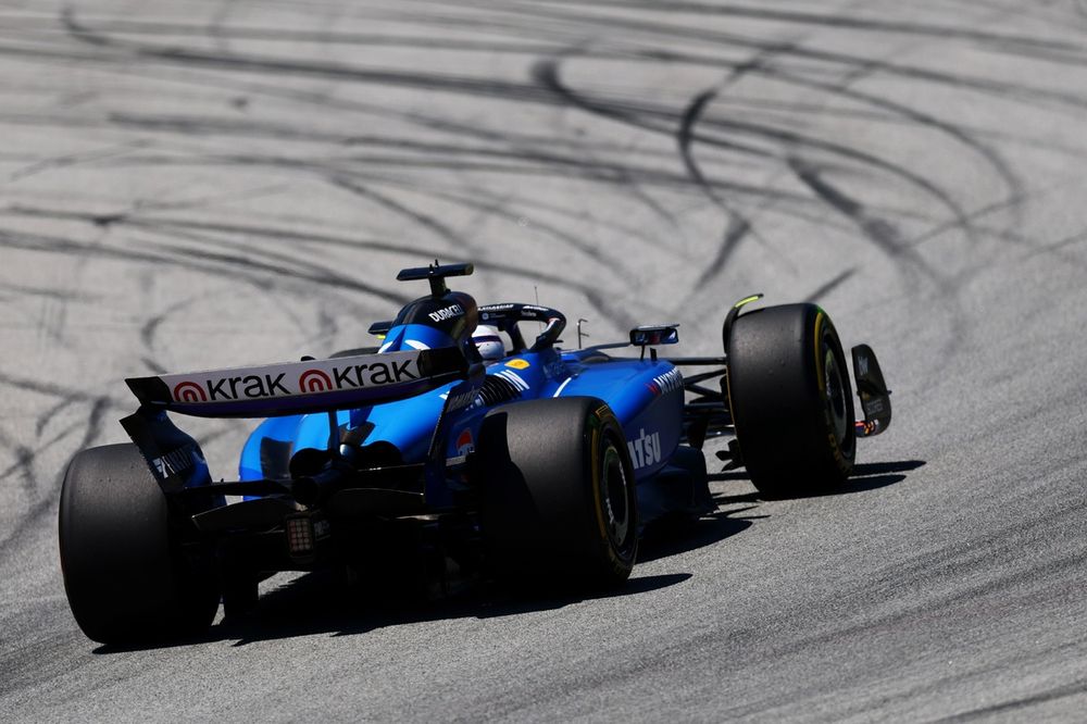 Victor Martins questionnant son avenir en Formule 1