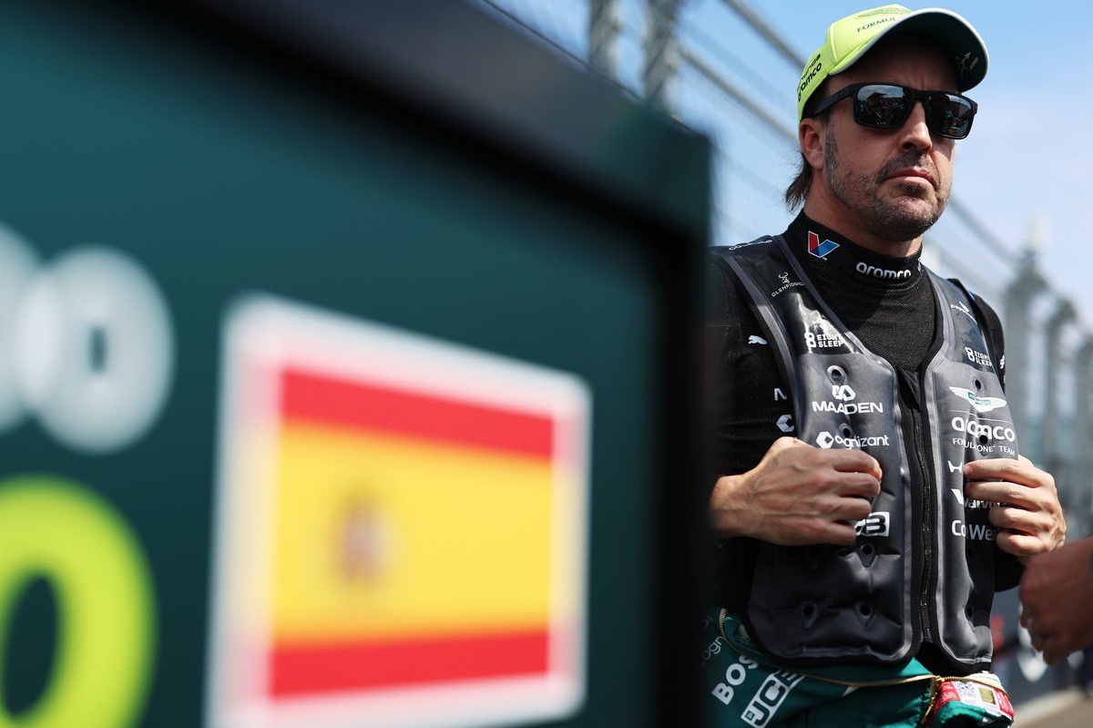Alonso retarde encore sa décision en F1 : son avenir reste incertain