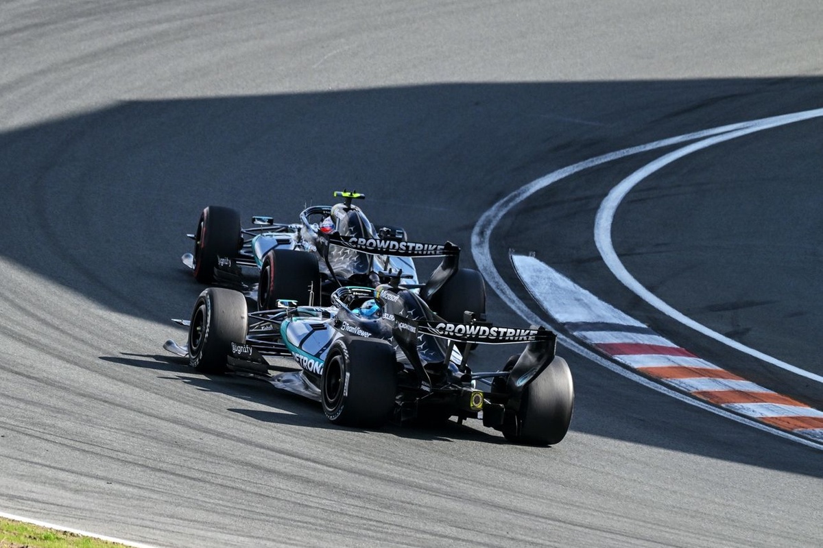 Russell livre son verdict sur la consigne de Mercedes en faveur d'Antonelli
