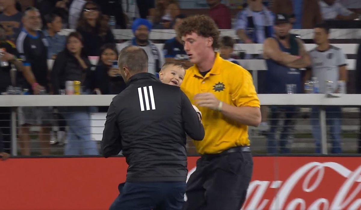 "Il y a un bébé sur le terrain", un match de MLS interrompu par un (très) jeune envahisseur