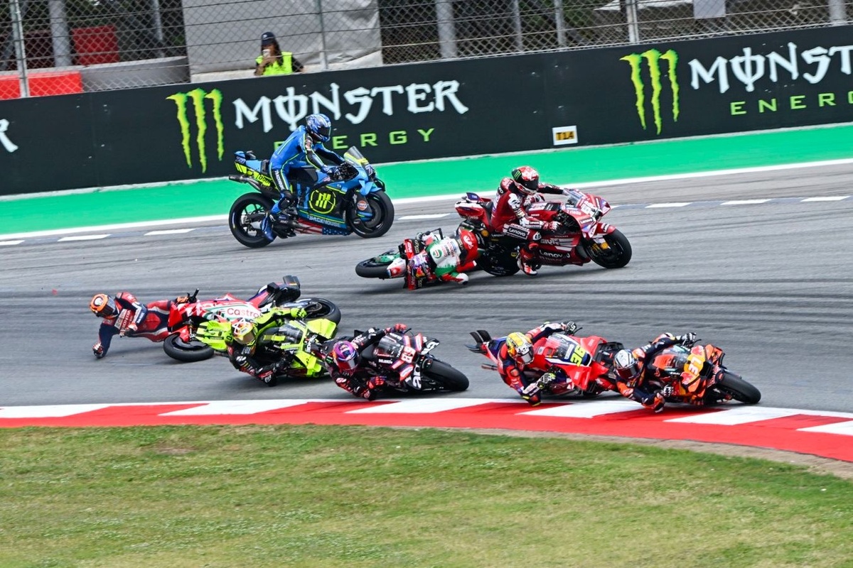 Zarco (MotoGP) explique sa pénalité : il n’a jamais voulu jouer le super‑héros