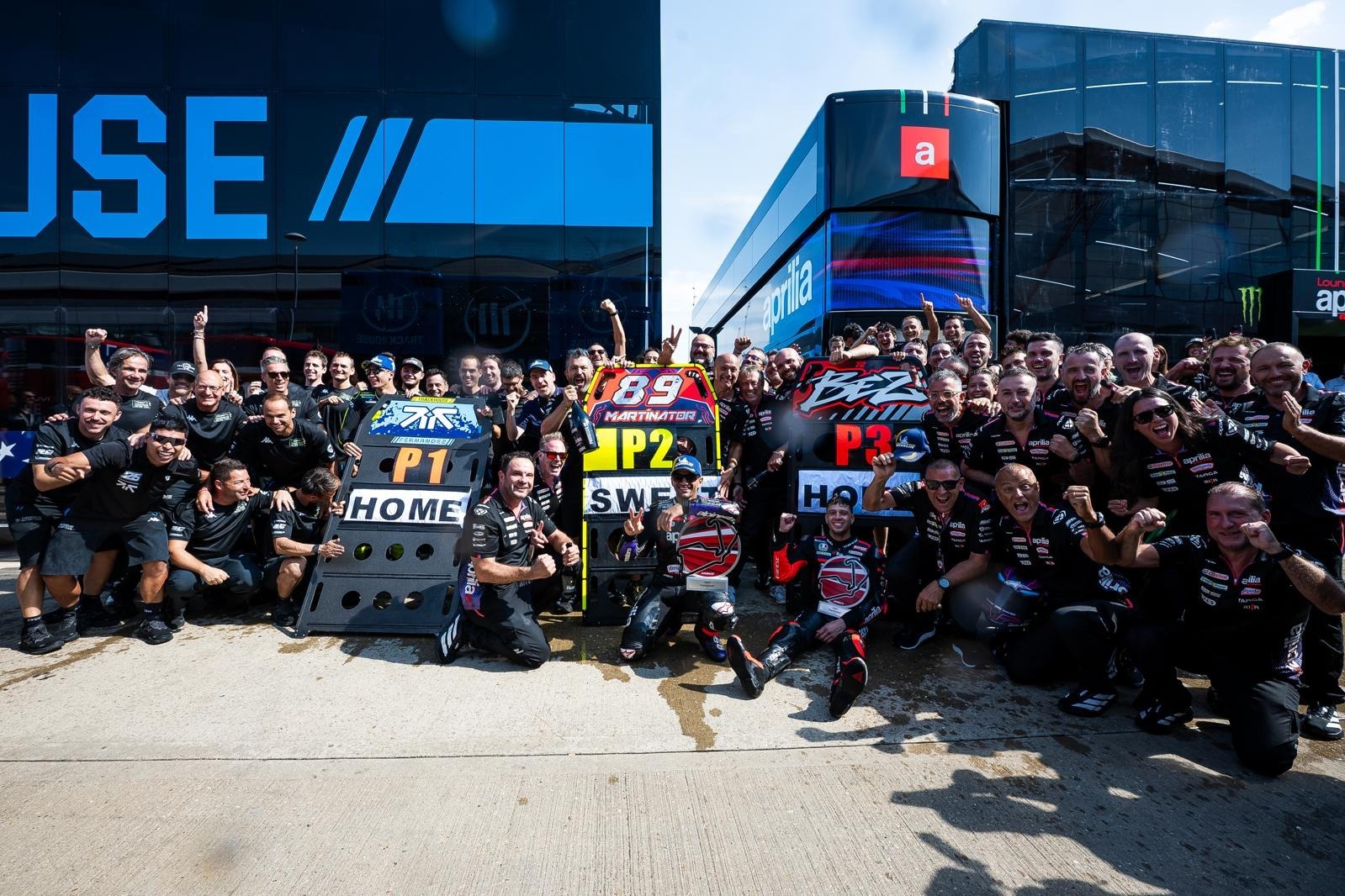Aprilia réalise un triplé au GP de Grande-Bretagne