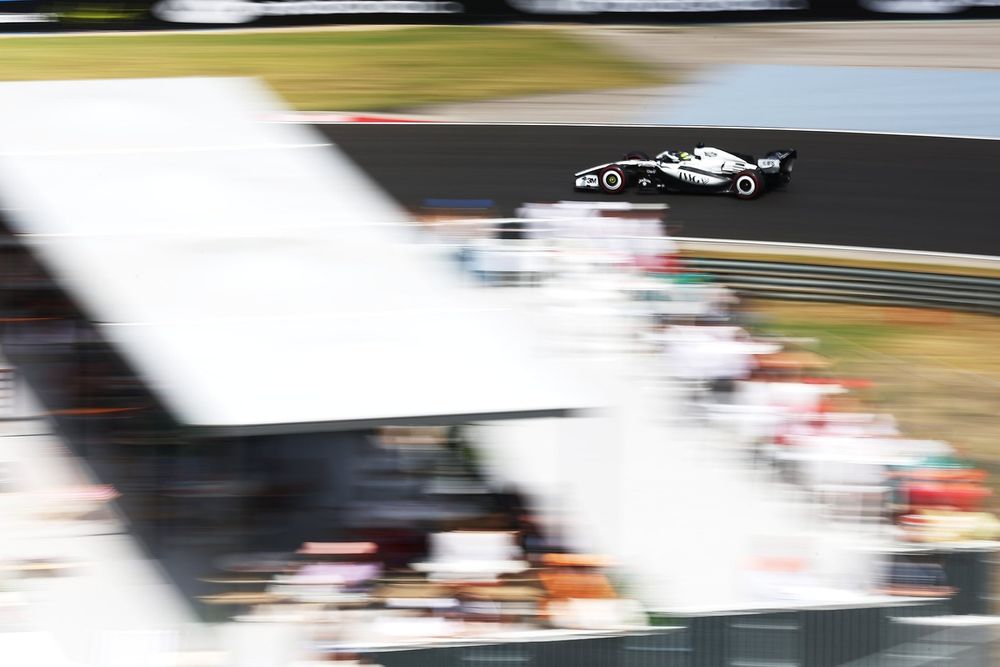 Sergio Perez à bord d'une Cadillac en plein apprentissage de la F1.
