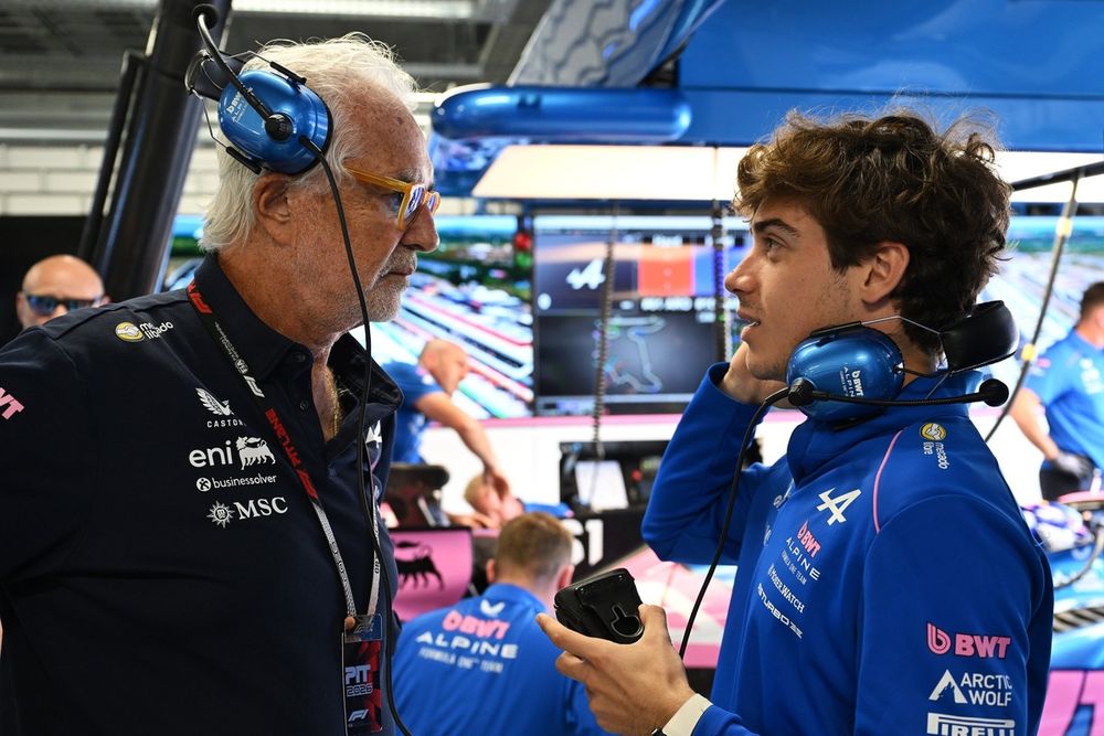 Flavio Briatore aux côtés du pilote franco‑colombien Franco Colapinto chez Alpine