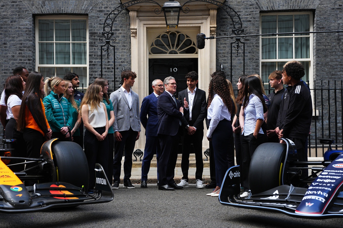 Le Premier ministre Keir Starmer accueille une délégation F1 avant le Grand Prix de Grande‑Bretagne 2025