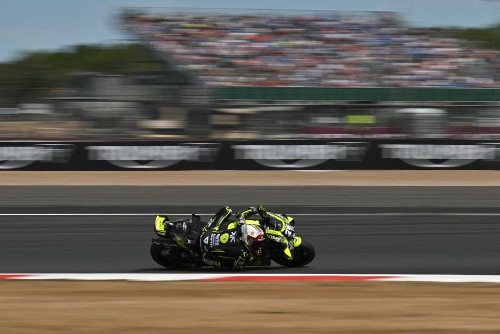 Raúl Fernández (Trackhouse Racing) après la chute au sprint de Silverstone
