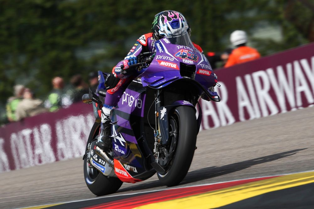 Jack Miller vêtu du casque Pramac Racing, prêt pour la saison MotoGP