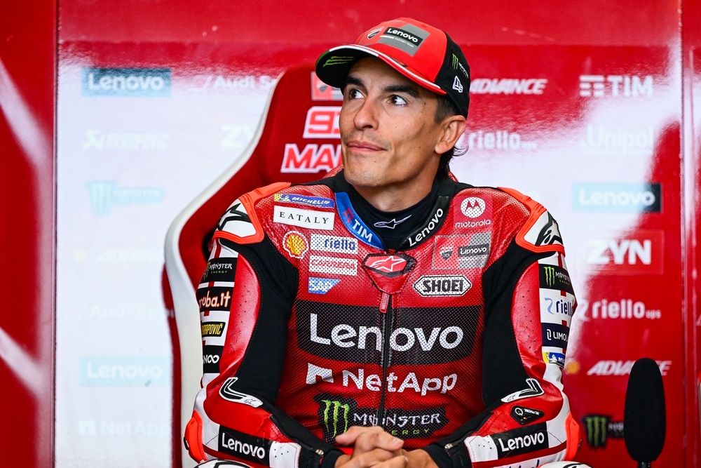 Marc Márquez dans les stands de Ducati, prêt pour Silverstone