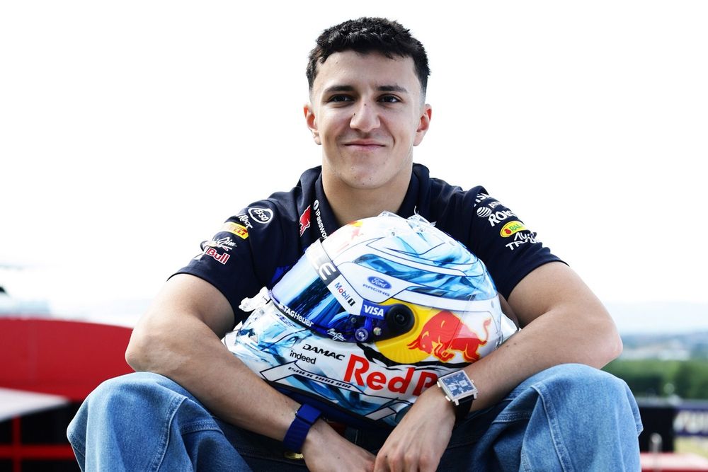 Isack Hadjar prévu un casque spécial pour le Grand Prix des Pays‑Bas
