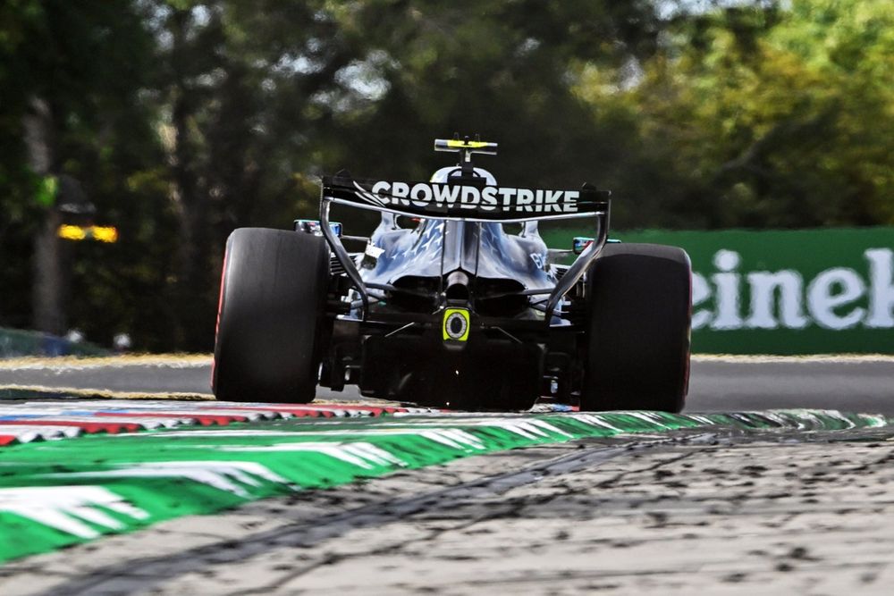 Kimi Antonelli, pilote italien de Mercedes, susceptible d'encourir une pénalité moteur lors du Grand Prix d'Italie à Monza