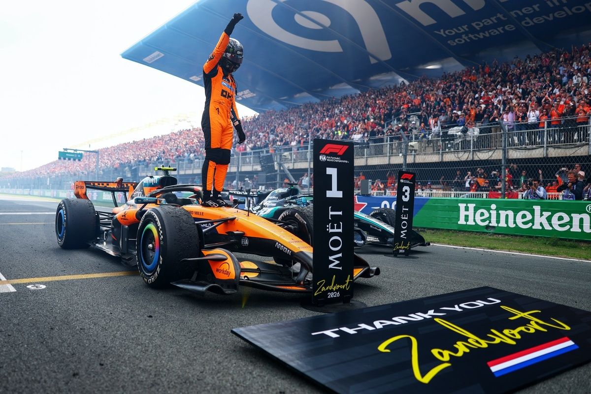 Lando Norris célèbre sa victoire à Zandvoort, soulignant l'importance de son pilotage.