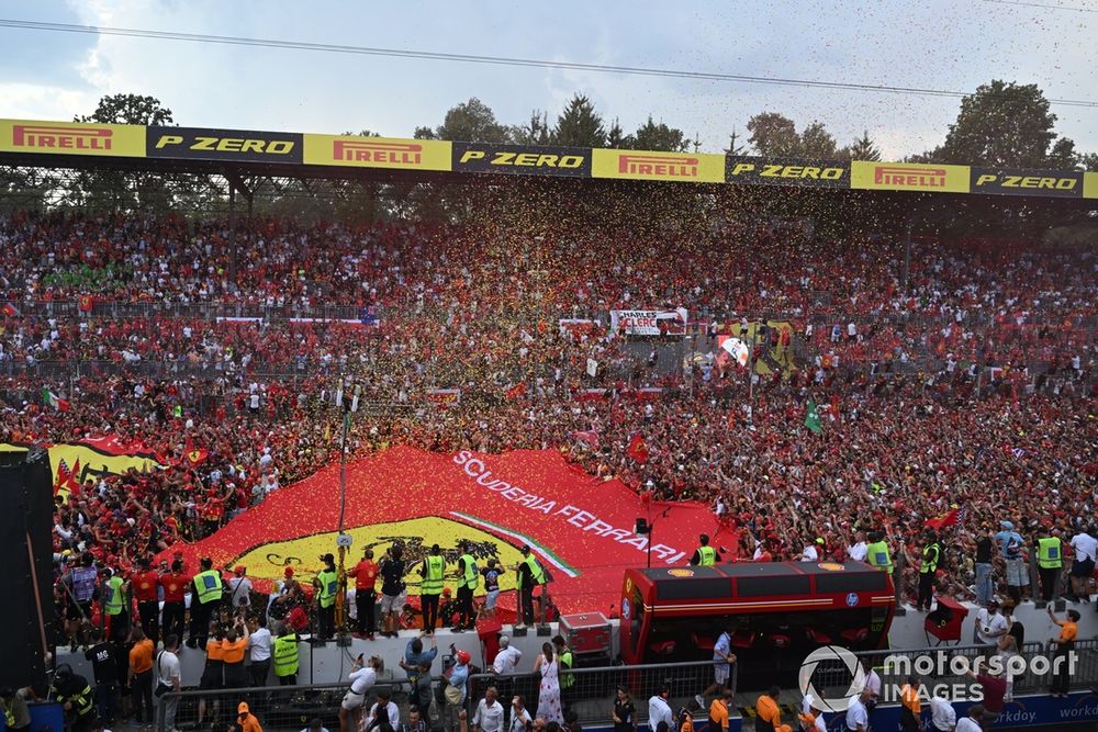 Les tifosi, fervents supporters du Grand Prix d’Italie à Monza