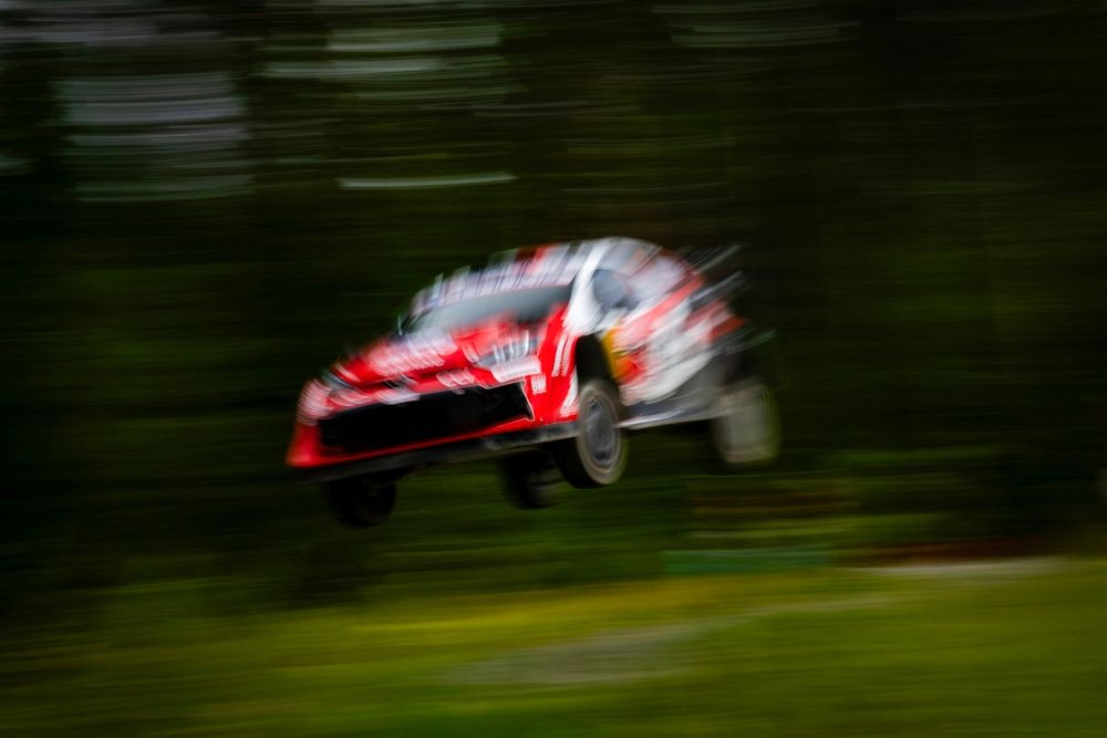 Sébastien Ogier et Julien Ingrassia avant le rallye du Paraguay