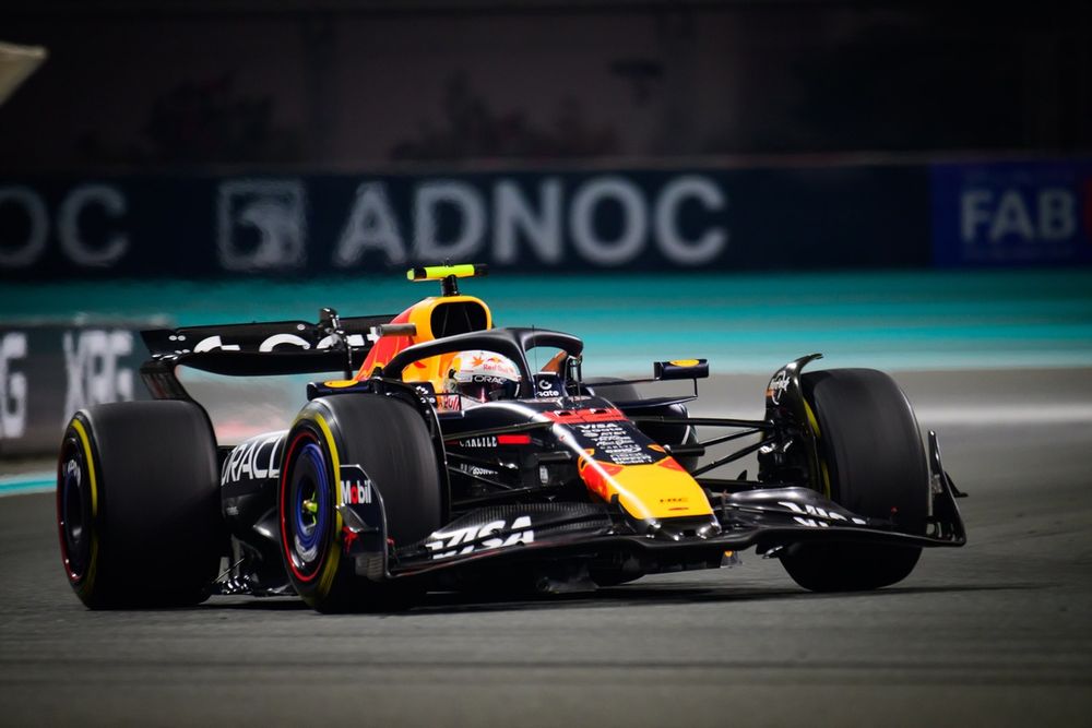 Yuki Tsunoda à bord de la monoplace Red Bull lors du Grand Prix d’Abu Dhabi 2025